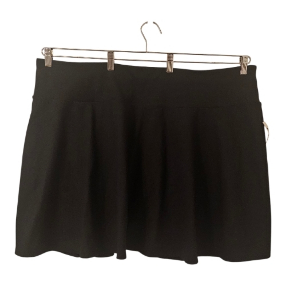 Black and White Penningtons ActiveZone Women's Tennis and Golf Skort